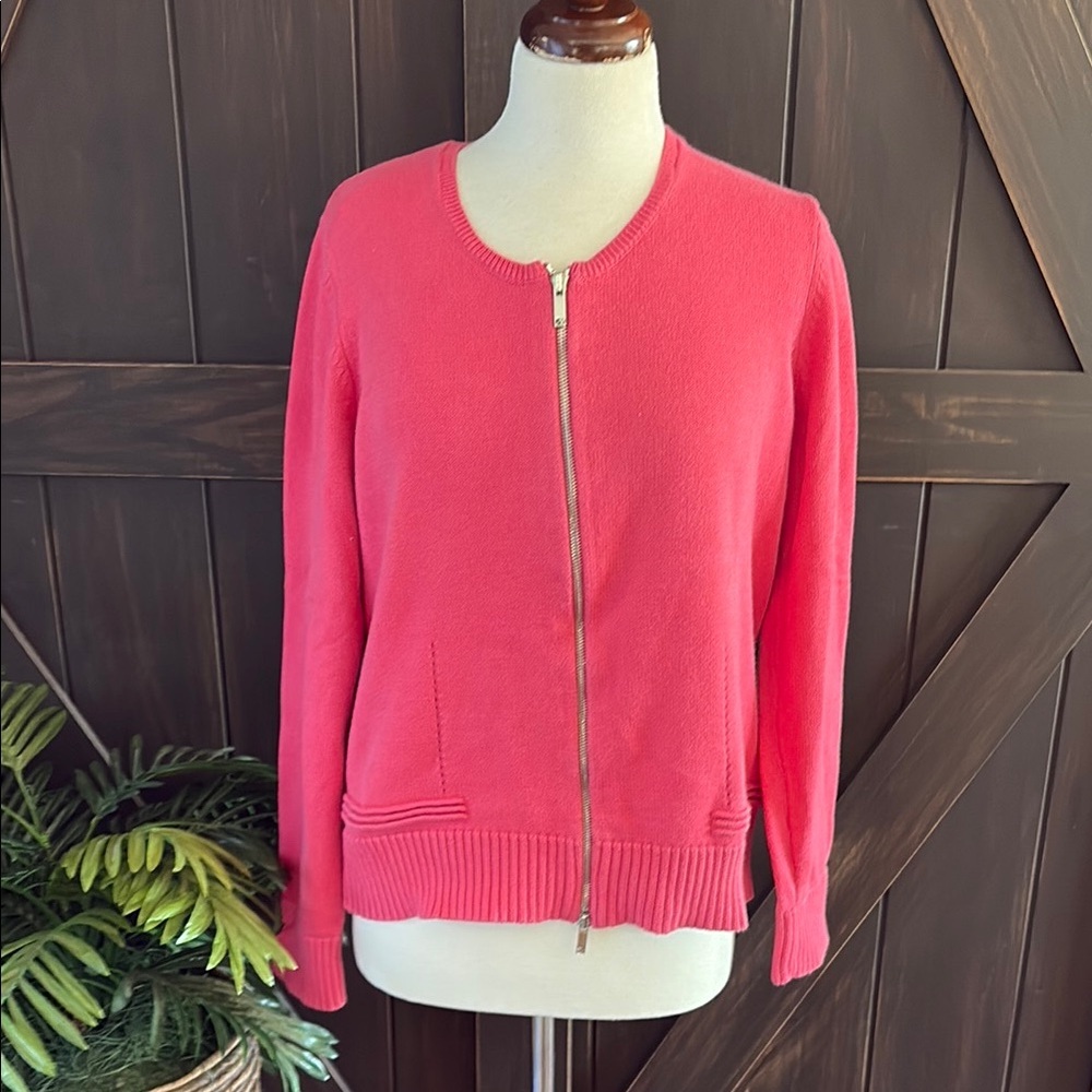 Chic Pink Zip-Up Sweater
